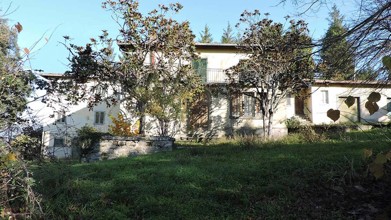 villa-in-poppi-ex-farmahouse-in-Tuscany-close-to-golf-club